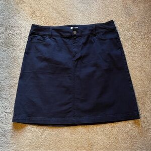 Market & Spruce Classic Navy Skirt